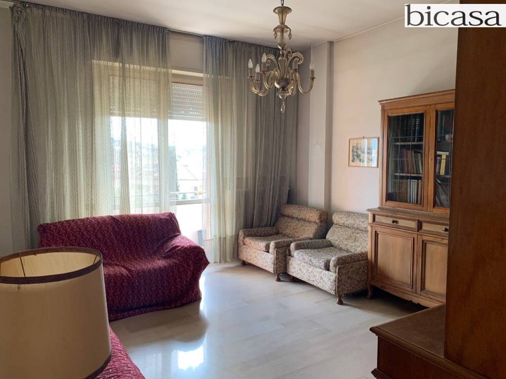 appartamento in vendita a Pesaro in zona Mare