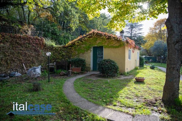 casa indipendente in vendita a Pesaro in zona San Bartolo