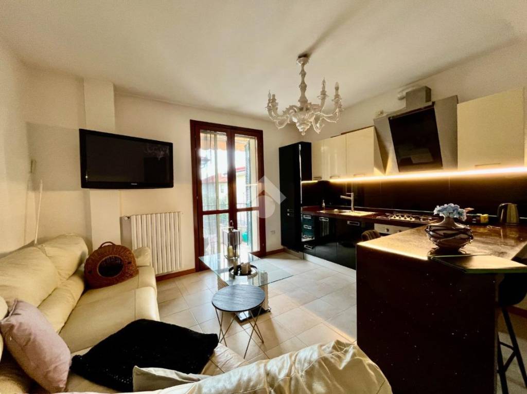 casa indipendente in vendita a Pesaro in zona Tre Ponti