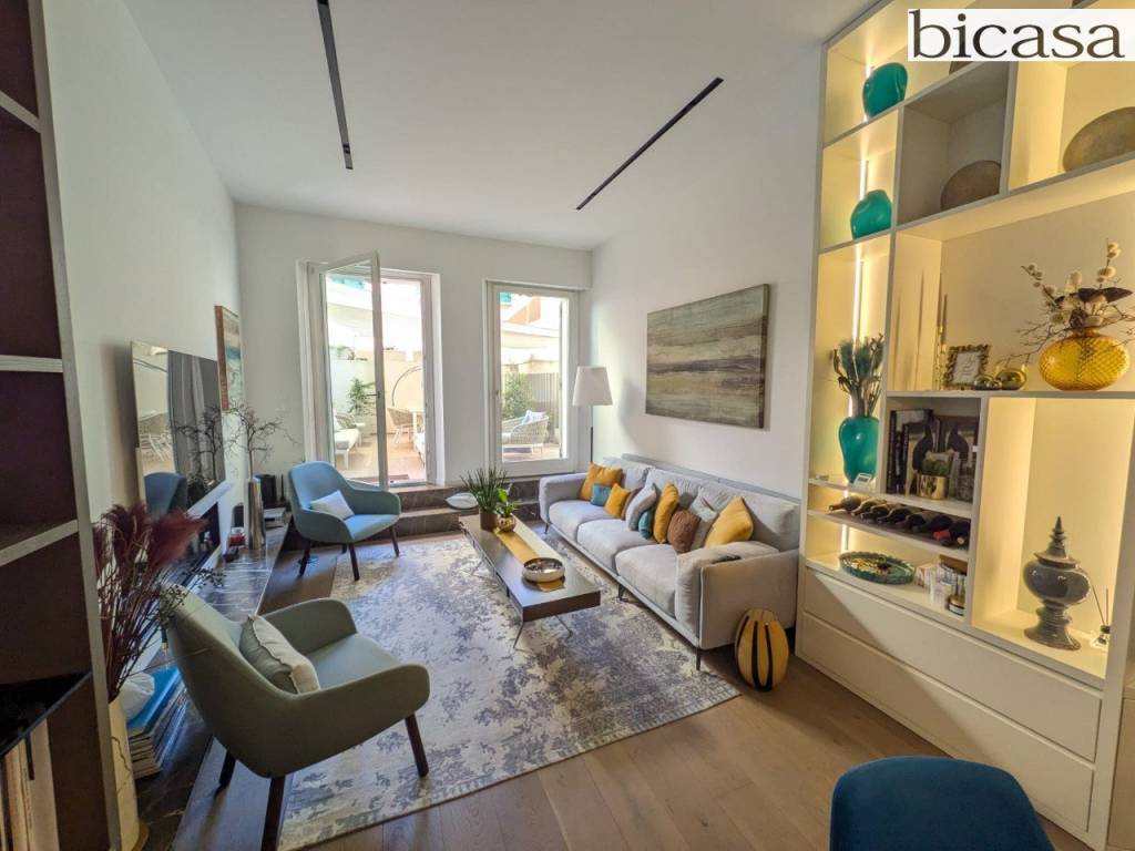 appartamento in vendita a Pesaro in zona Centro Città