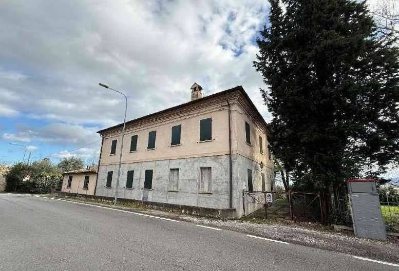 casa indipendente in vendita a Pesaro in zona Ginestreto