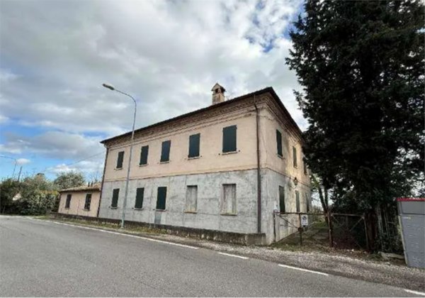 casa indipendente in vendita a Pesaro in zona Ginestreto
