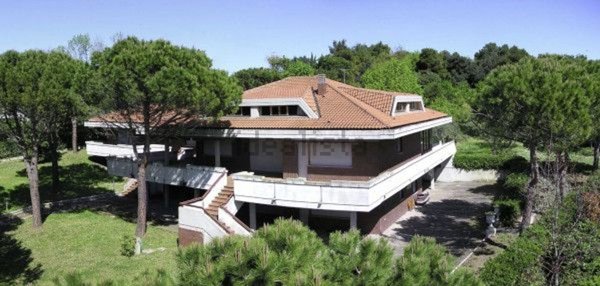 casa indipendente in vendita a Pesaro