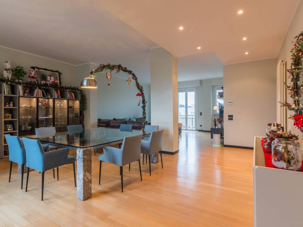 appartamento in vendita a Pesaro in zona Mare