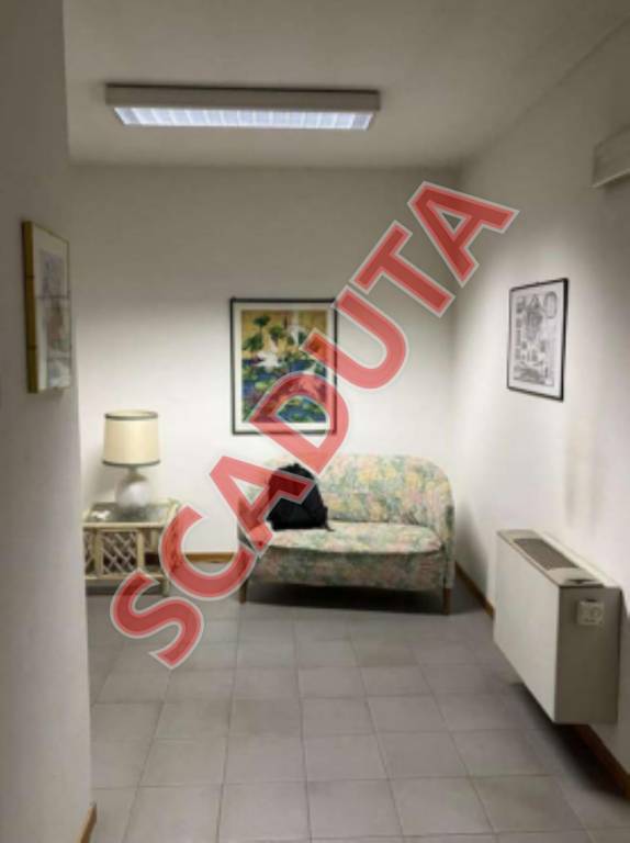 ufficio in vendita a Pesaro in zona Mare