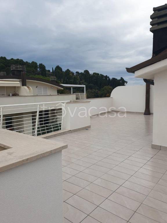 appartamento in vendita a Pesaro in zona Soria