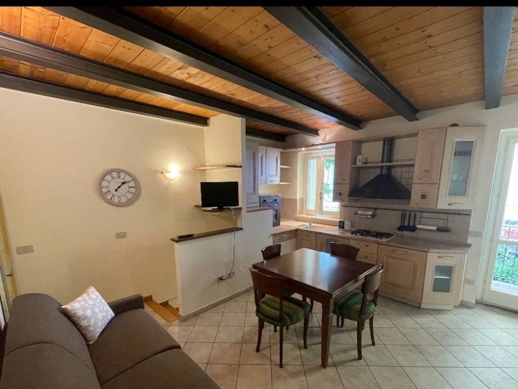 appartamento in vendita a Pesaro in zona Centro Città