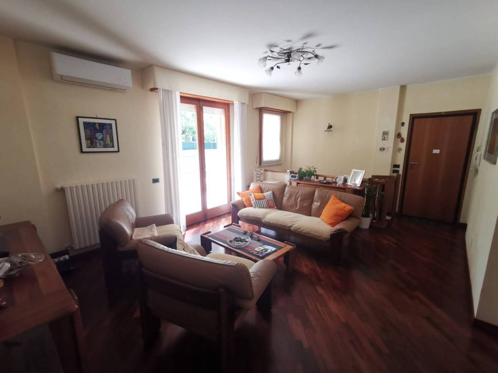 appartamento in vendita a Pesaro in zona Pantano