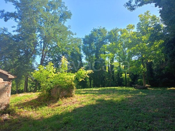 casa indipendente in vendita a Pesaro in zona Montegranaro