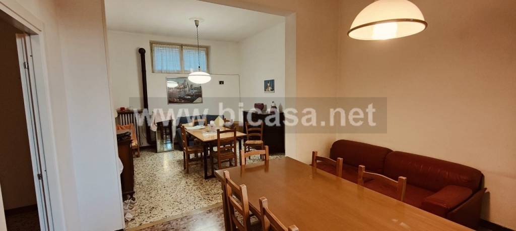casa indipendente in vendita a Pesaro in zona Pantano