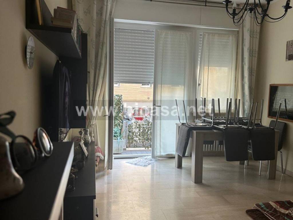 appartamento in vendita a Pesaro in zona Mare