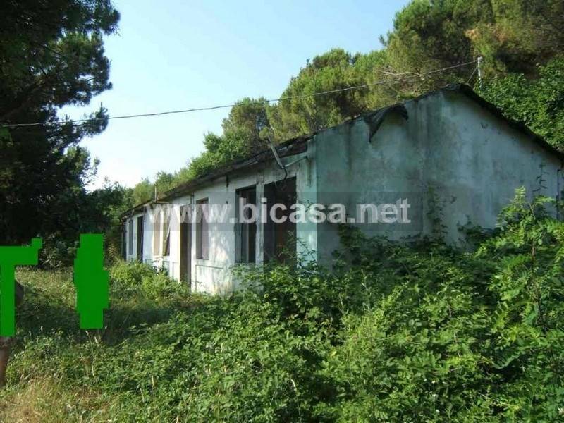 casa indipendente in vendita a Pesaro in zona Trebbiantico