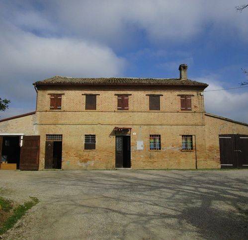 casa indipendente in vendita a Pesaro in zona San Bartolo