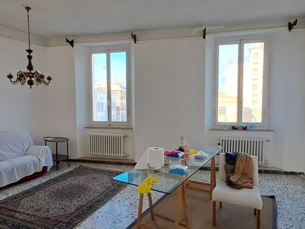 casa indipendente in vendita a Pesaro in zona Mare