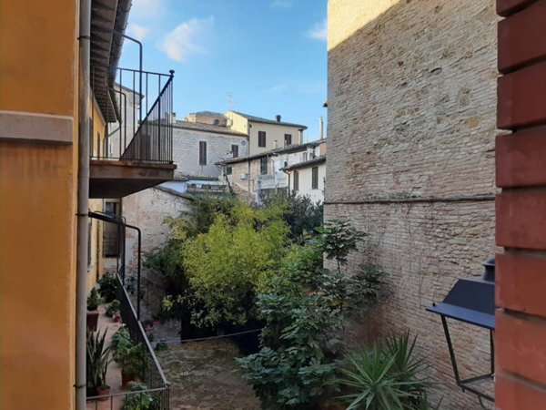appartamento in vendita a Pesaro in zona Centro Città