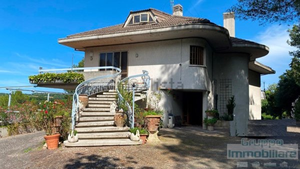 casa indipendente in vendita a Pesaro in zona Mare