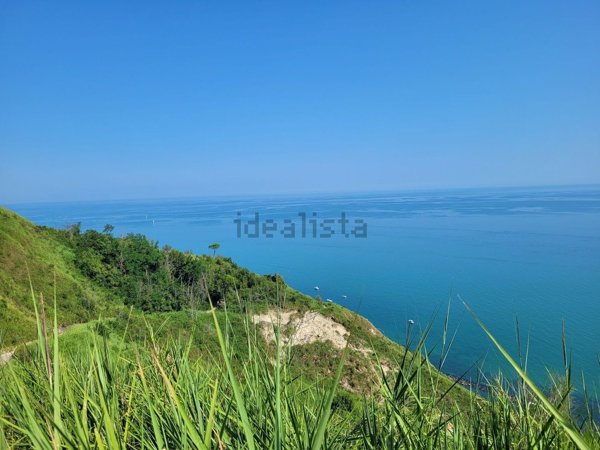casa indipendente in vendita a Pesaro in zona Mare