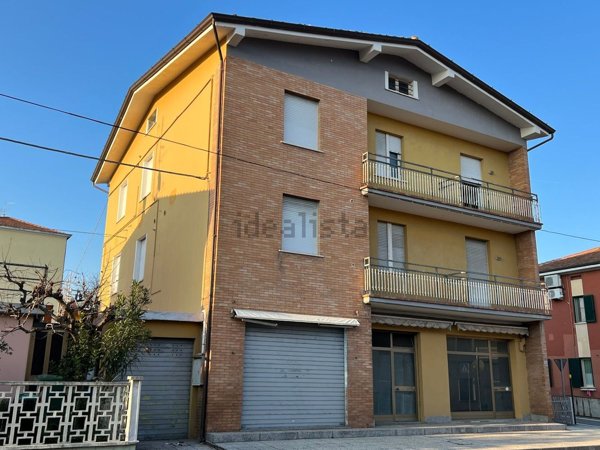 casa indipendente in vendita a Pesaro in zona Borgo Santa Maria