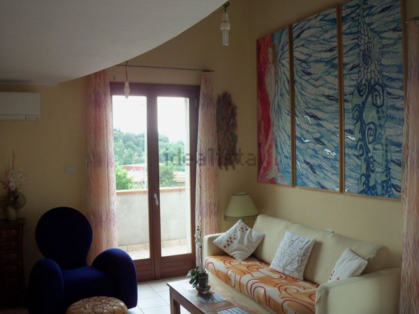 casa indipendente in vendita a Pesaro in zona Mare