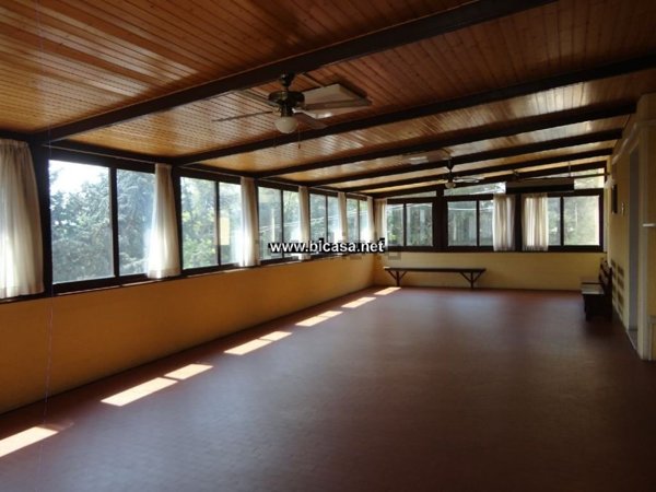 casa indipendente in vendita a Pesaro in zona Candelara