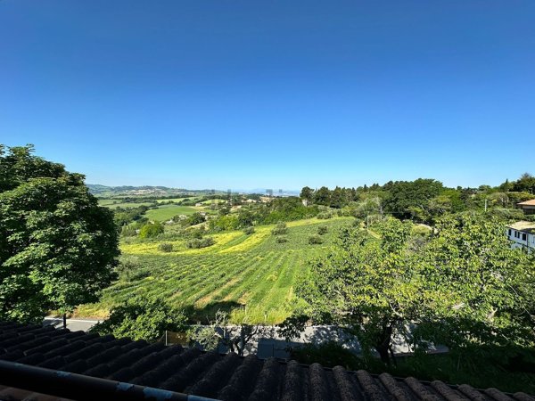 appartamento in vendita a Pesaro in zona Centro Città