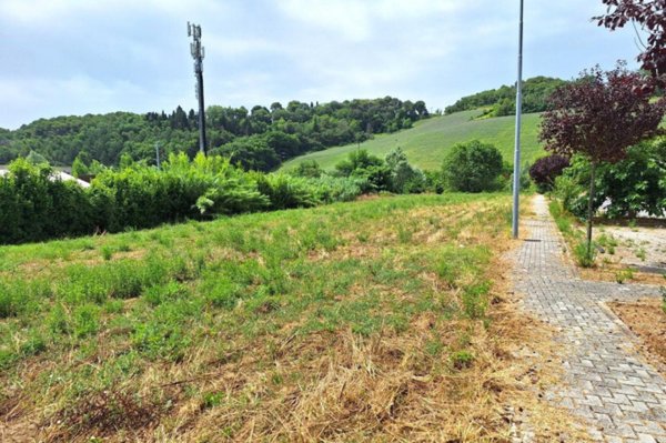 terreno edificabile in vendita a Pesaro in zona Cattabrighe
