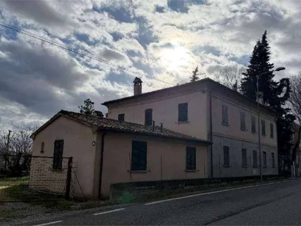 casa indipendente in vendita a Pesaro in zona Villa Fastiggi