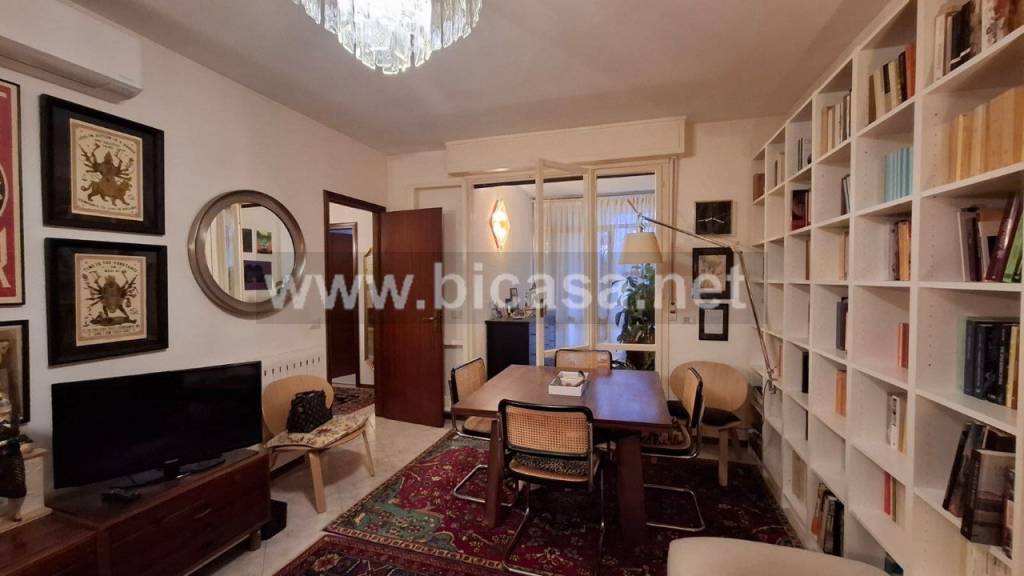 casa indipendente in vendita a Pesaro