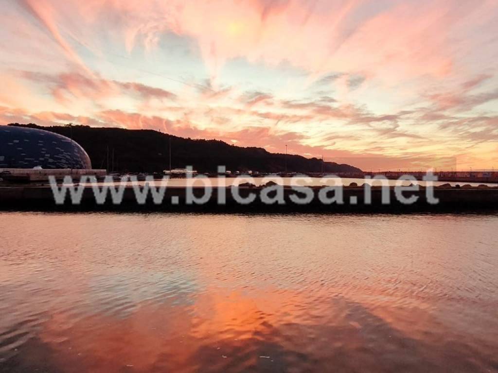 appartamento in vendita a Pesaro in zona Mare
