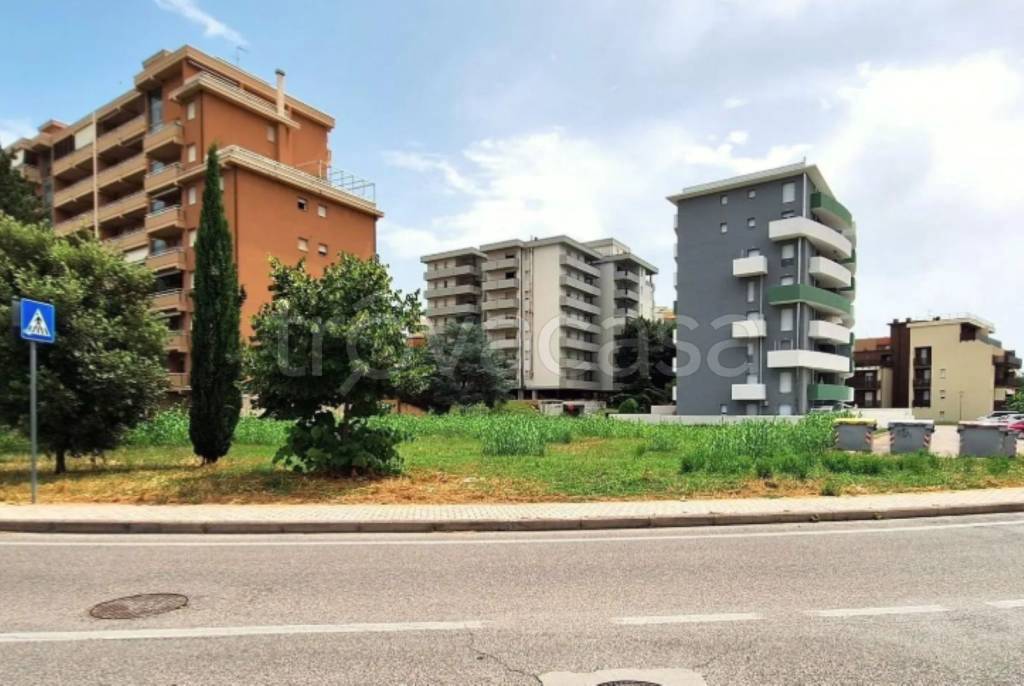 terreno agricolo in vendita a Pesaro in zona Vismara