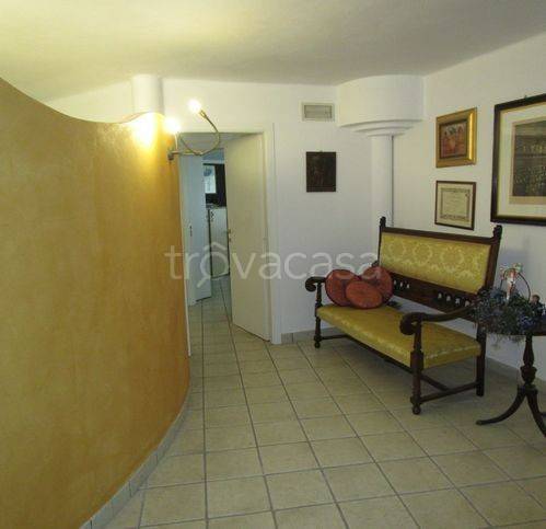 ufficio in vendita a Pesaro in zona Centro Città