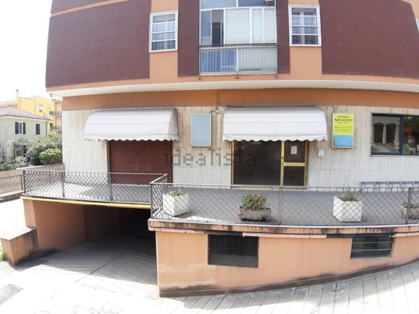 negozio in vendita a Pesaro