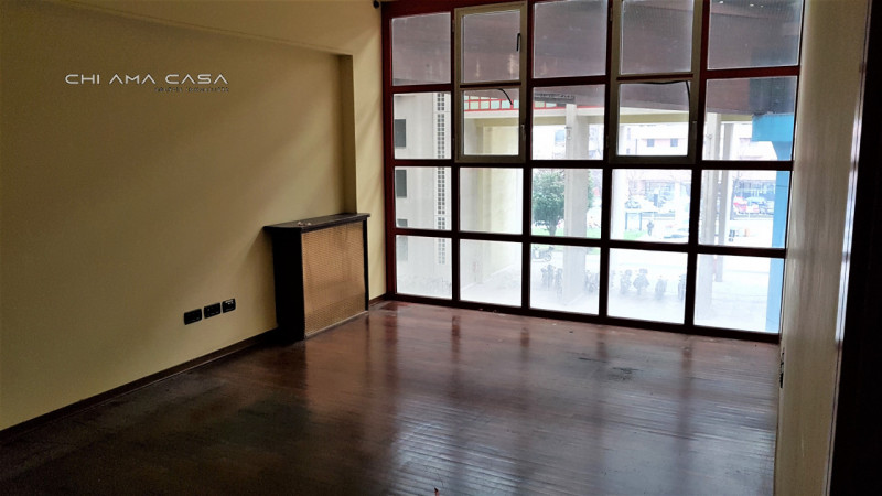 ufficio in vendita a Pesaro