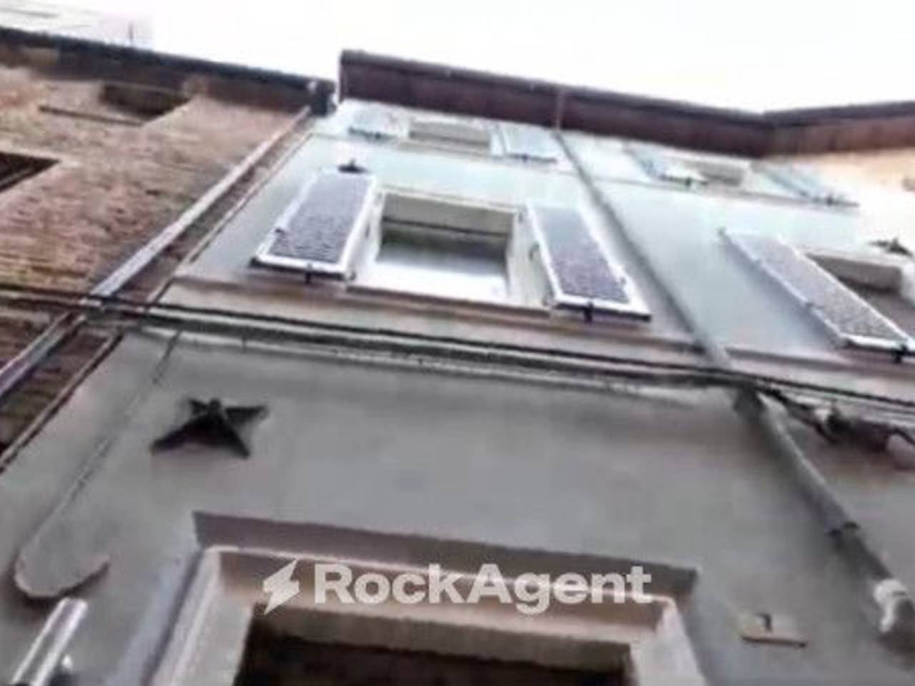 casa indipendente in vendita a Pesaro in zona Centro Città