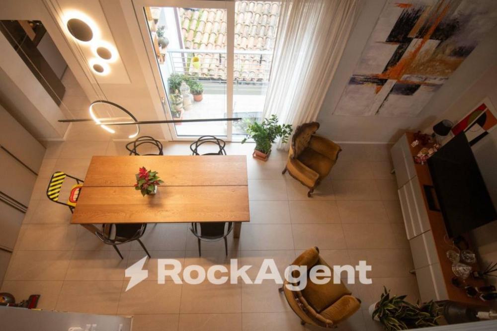 casa indipendente in vendita a Pesaro in zona Porto