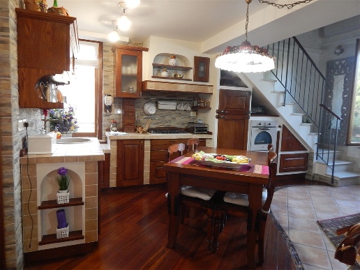 appartamento in vendita a Pesaro in zona Centro Città