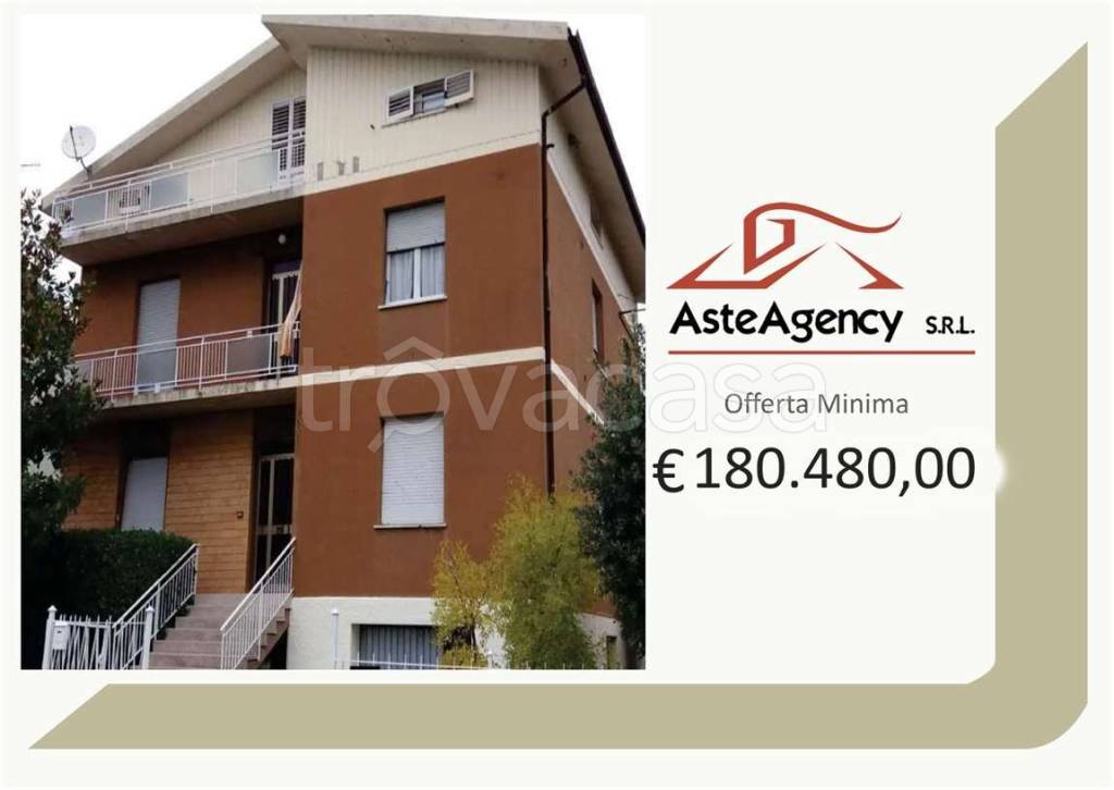 appartamento in vendita a Pesaro in zona Borgo Santa Maria