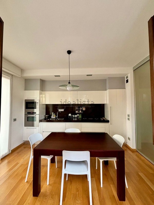 appartamento in vendita a Pesaro in zona Centro Città