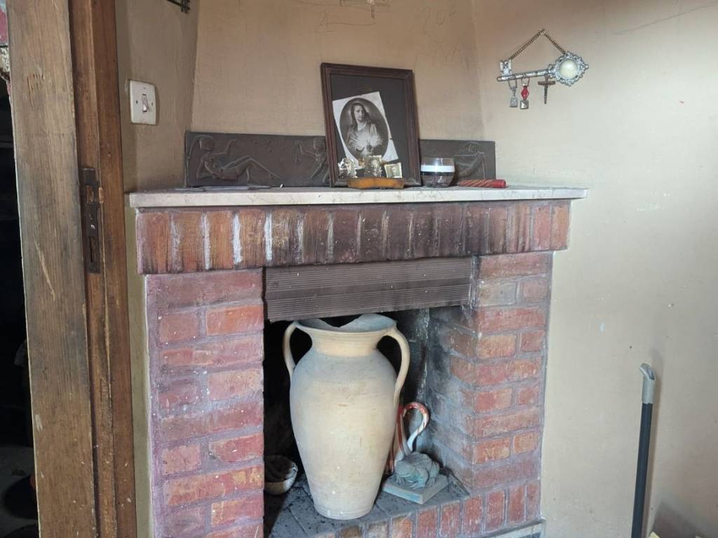 casa indipendente in vendita a Pesaro in zona Pantano