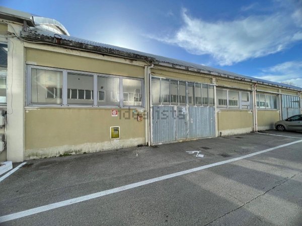 casa indipendente in vendita a Pesaro in zona Villa Fastiggi