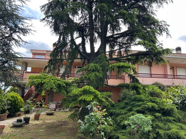 casa indipendente in vendita a Pesaro in zona Candelara