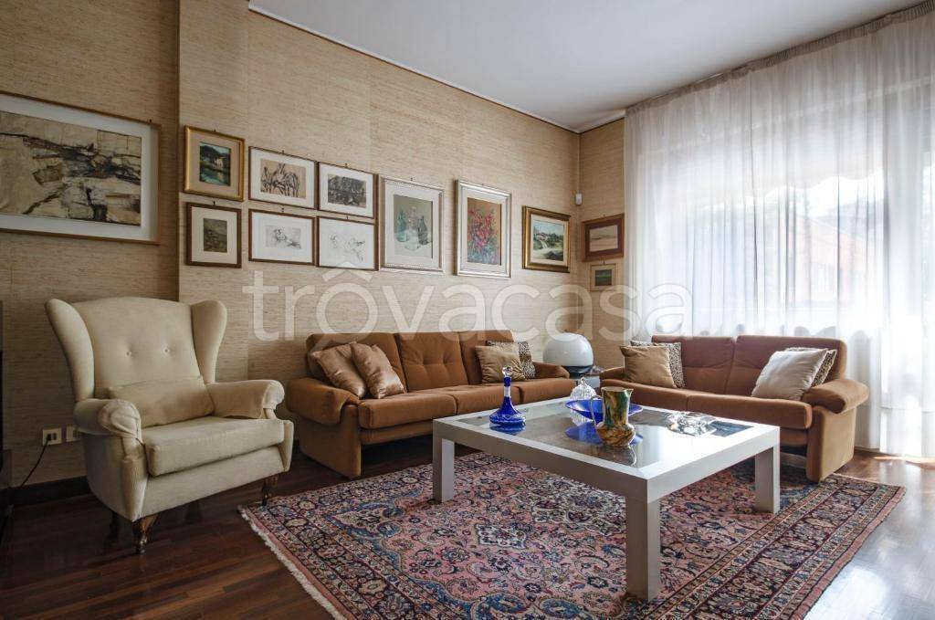 appartamento in vendita a Pesaro in zona Mare