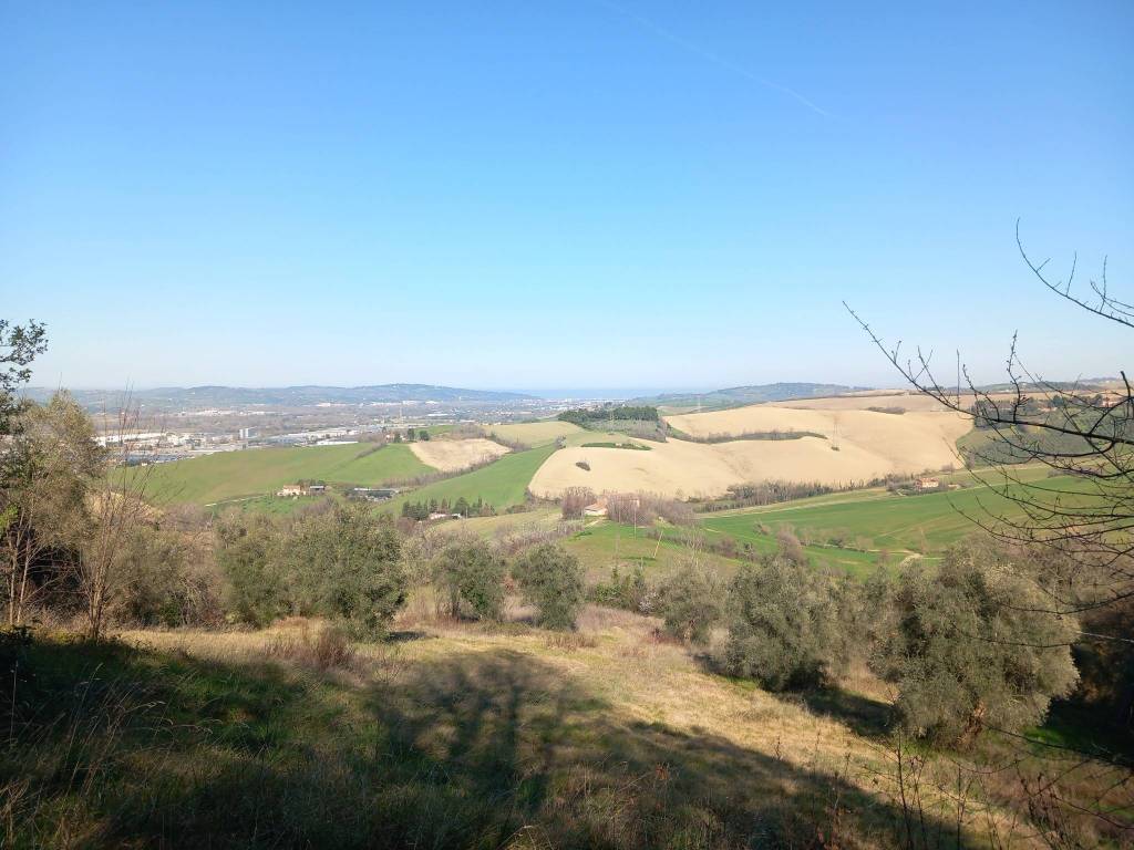casa indipendente in vendita a Pesaro in zona Villa Ceccolini