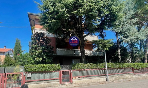 casa indipendente in vendita a Pesaro in zona Soria
