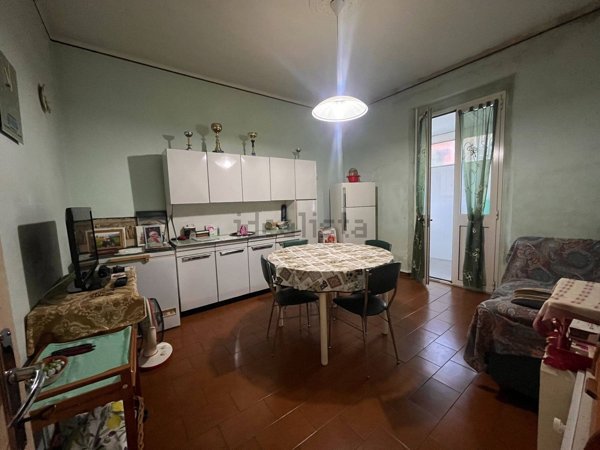 casa indipendente in vendita a Pesaro in zona Porto