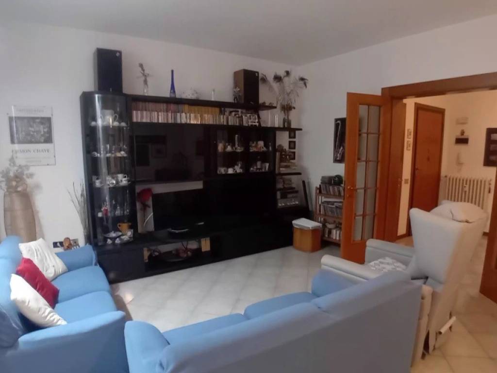 appartamento in vendita a Pesaro in zona Santa Veneranda