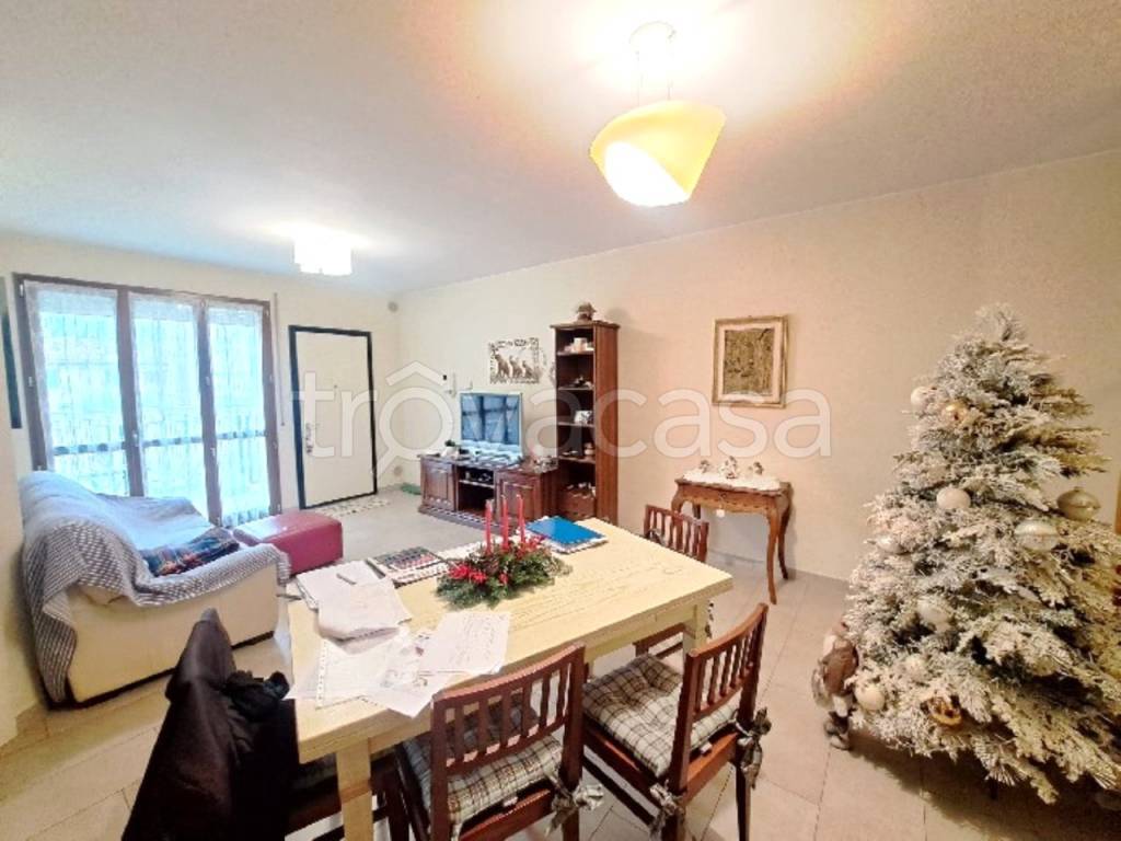 casa indipendente in vendita a Pesaro in zona Villa Fastiggi