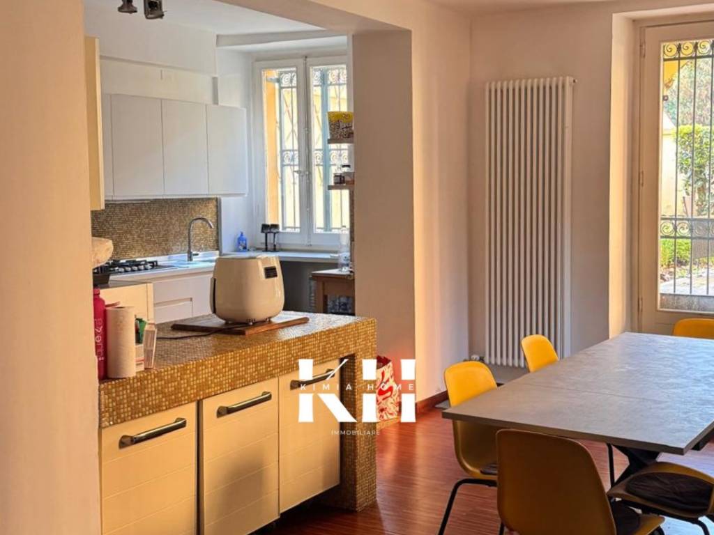 casa indipendente in vendita a Pesaro