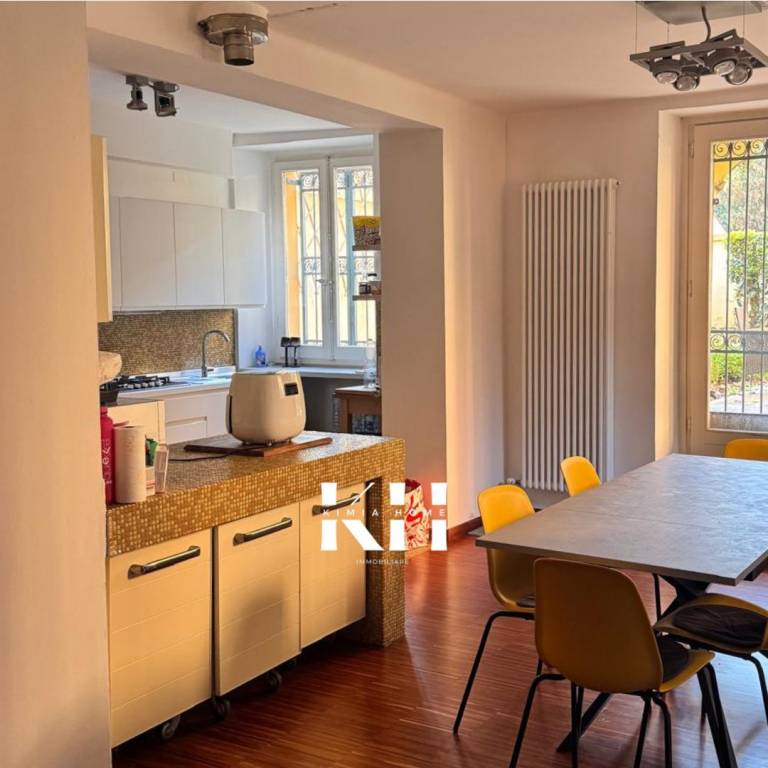 casa indipendente in vendita a Pesaro