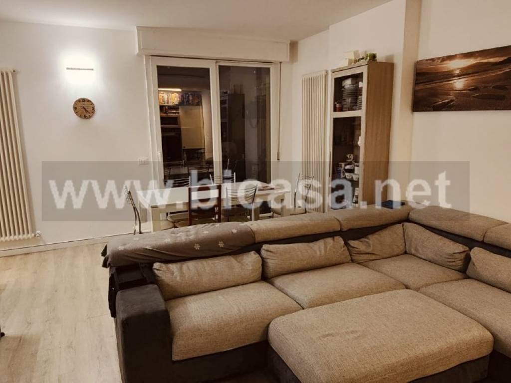 appartamento in vendita a Pesaro in zona Santa Veneranda